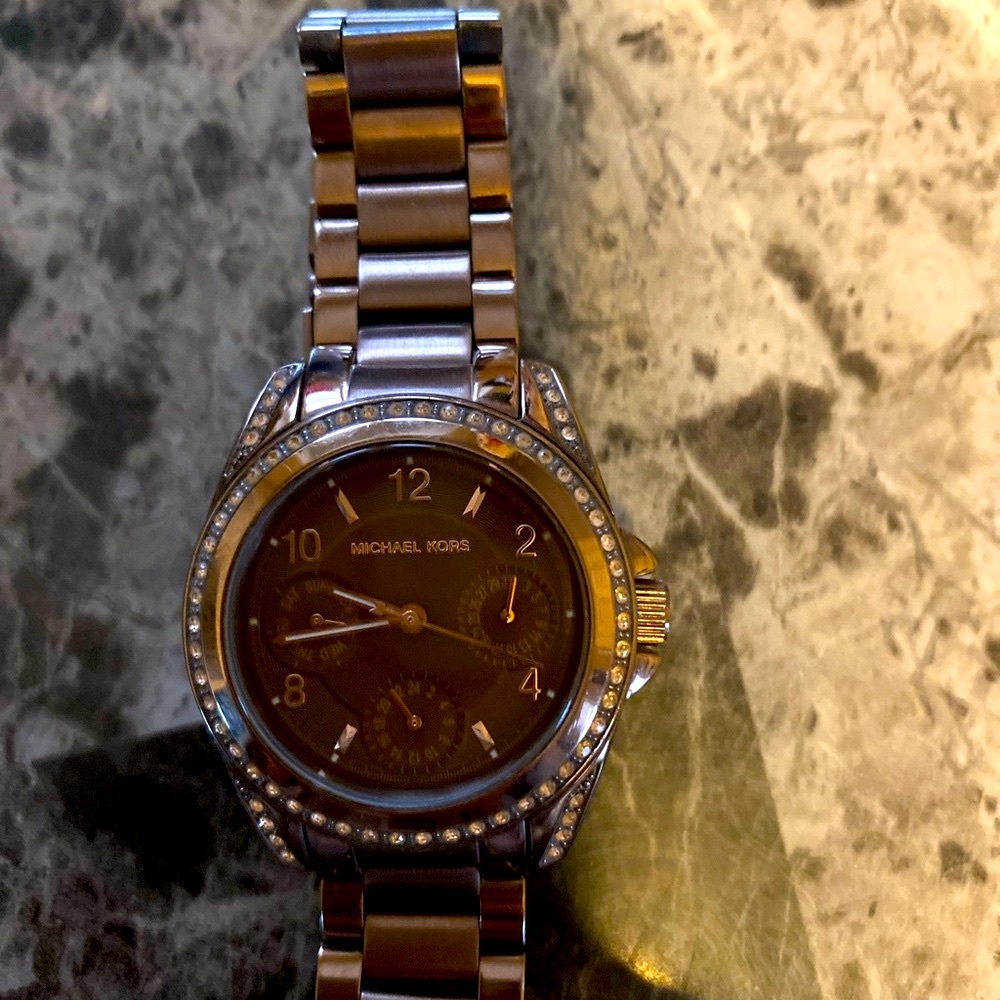 Women’s Michael Kors watch - Picture 6 of 7